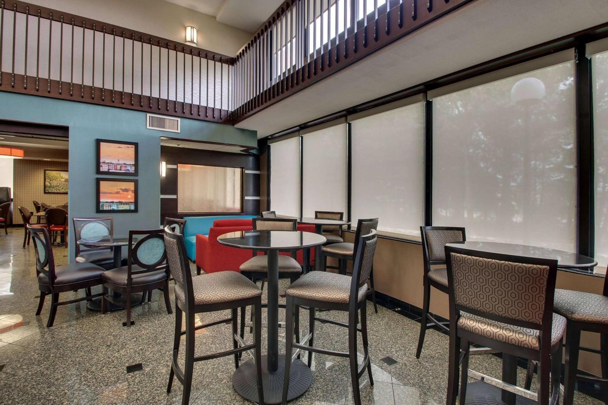 Heritage Inn & Suites The Woodlands, Trademark By Wyndham Exterior foto